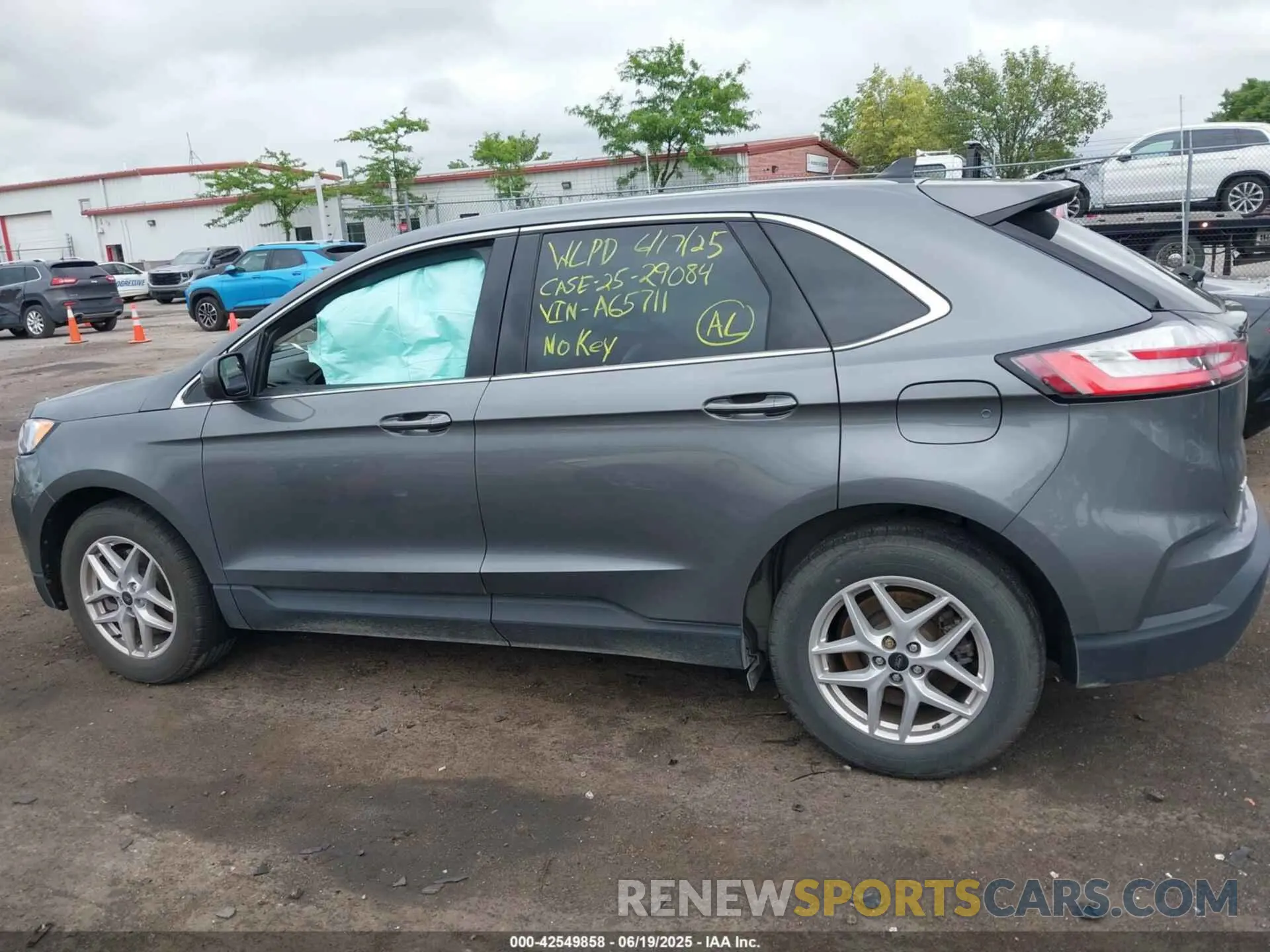 14 fotografías del automóvil dañado 2FMPK4J99RBA65711 FORD EDGE 2024