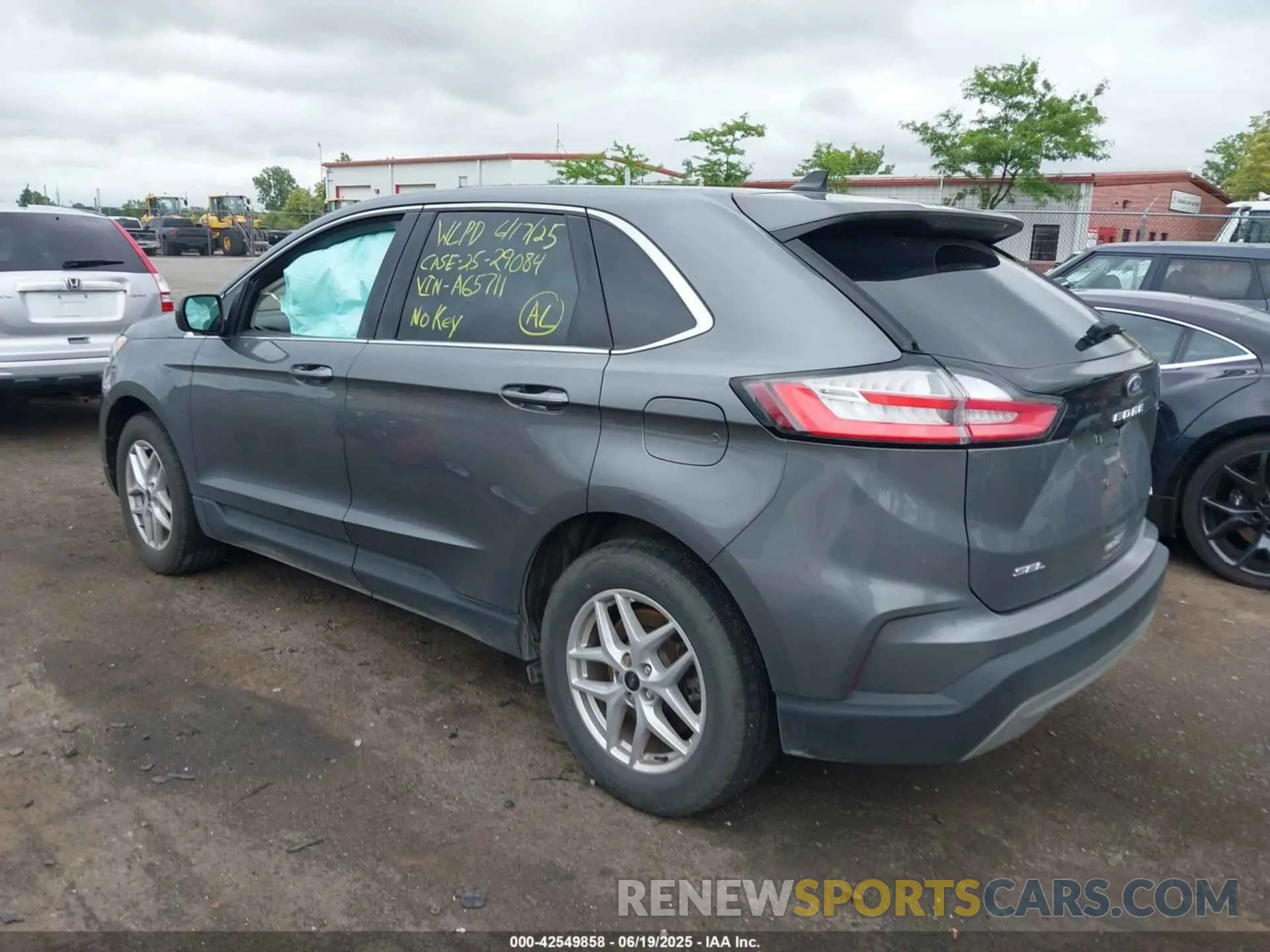 3 fotografías del automóvil dañado 2FMPK4J99RBA65711 FORD EDGE 2024