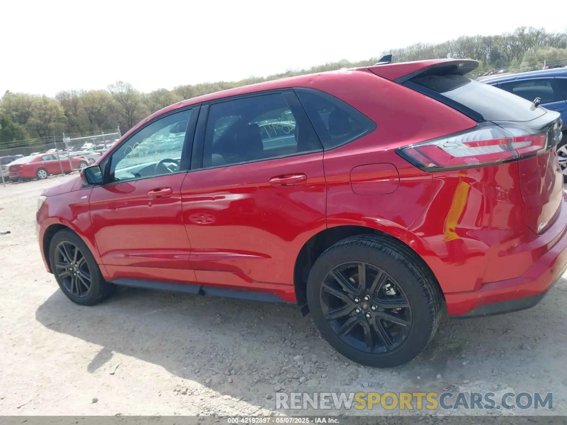 14 fotografías del automóvil dañado 2FMPK4J9XRBA47864 FORD EDGE 2024