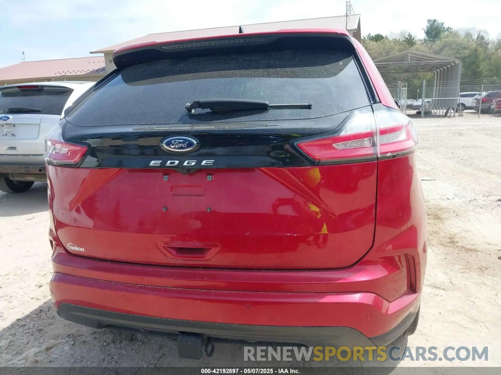 16 fotografías del automóvil dañado 2FMPK4J9XRBA47864 FORD EDGE 2024