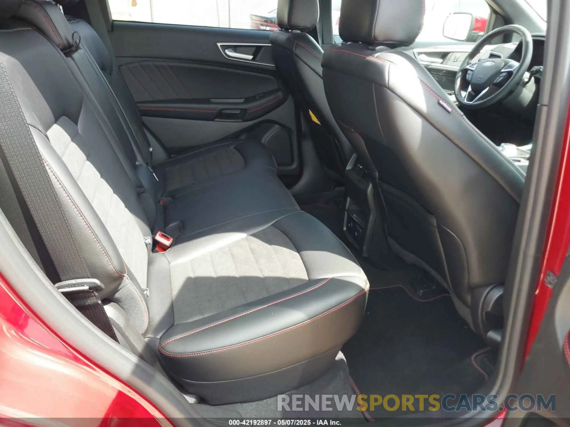 8 fotografías del automóvil dañado 2FMPK4J9XRBA47864 FORD EDGE 2024