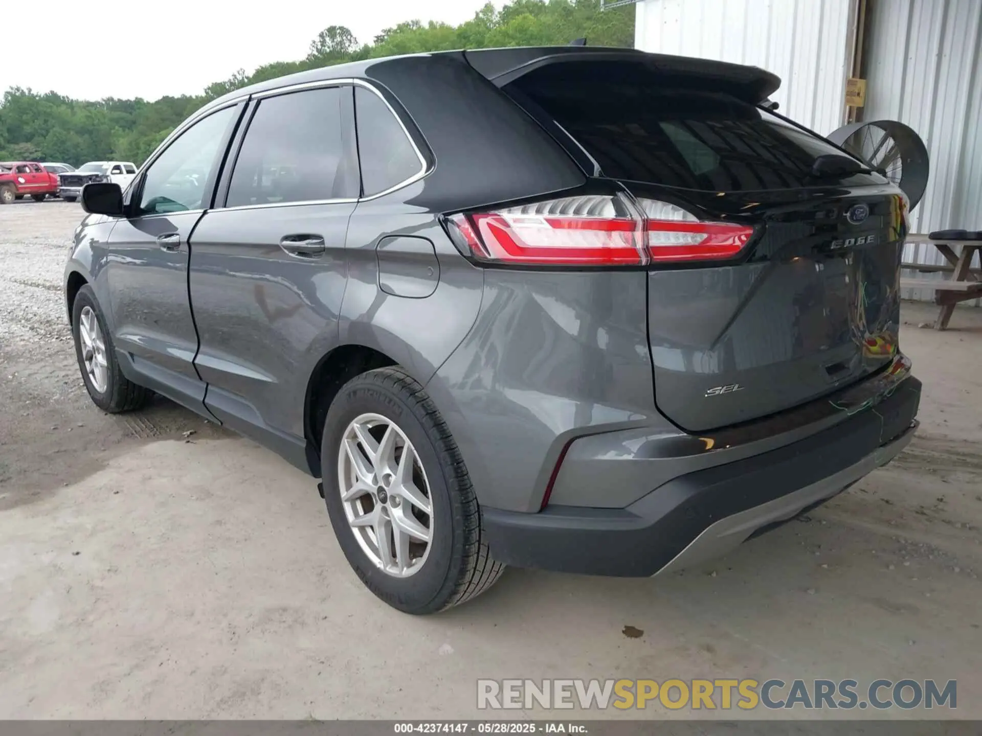 3 fotografías del automóvil dañado 2FMPK4J9XRBA49985 FORD EDGE 2024