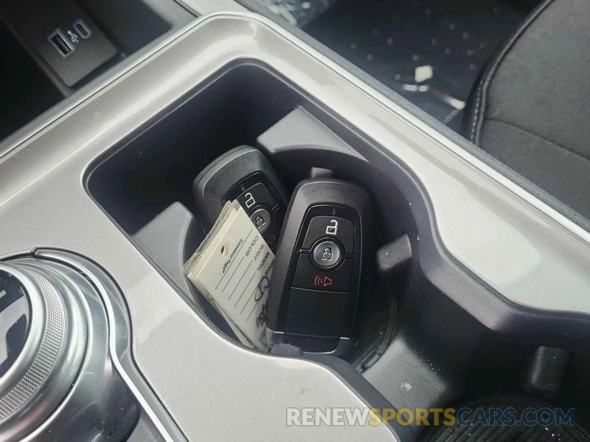 25 fotografías del automóvil dañado 2FMPK4J9XRBA51820 FORD EDGE 2024