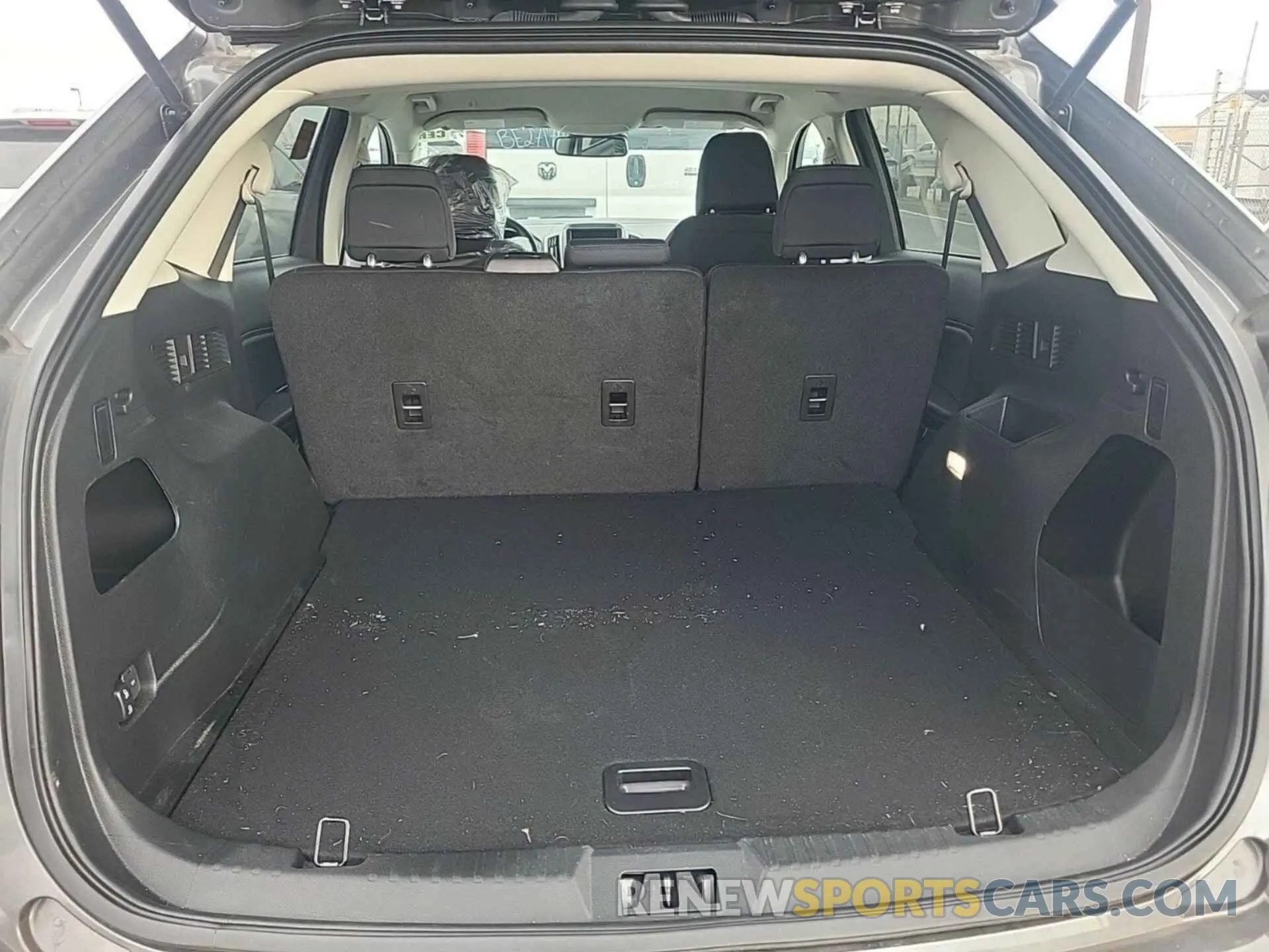 7 fotografías del automóvil dañado 2FMPK4J9XRBA51820 FORD EDGE 2024