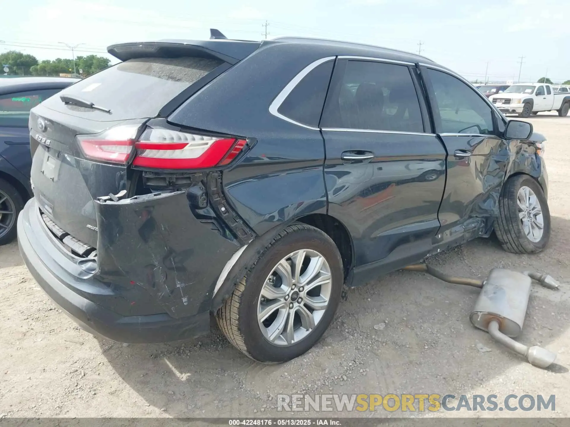 4 fotografías del automóvil dañado 2FMPK4K94RBA45347 FORD EDGE 2024