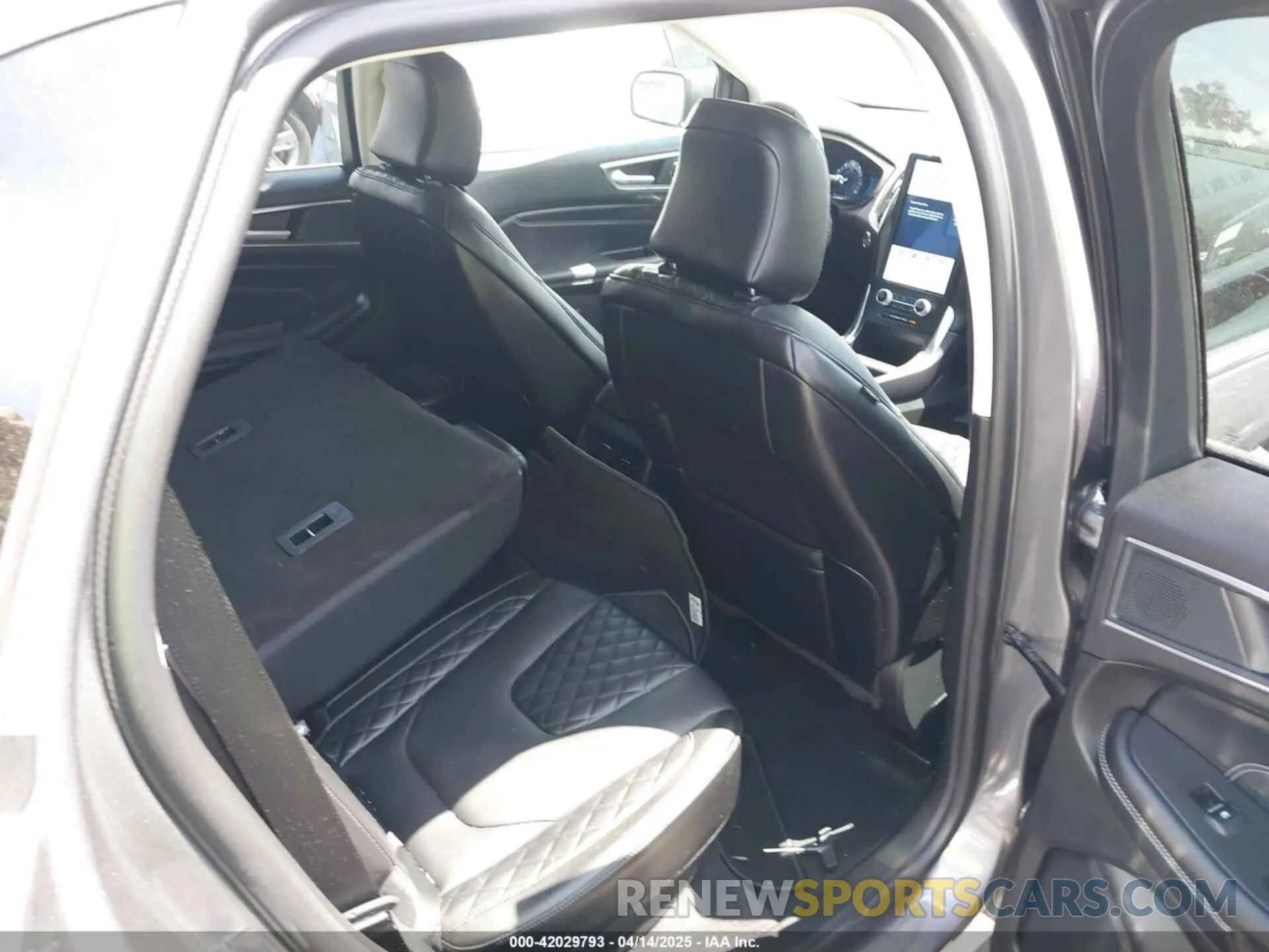 8 fotografías del automóvil dañado 2FMPK4K98RBB09731 FORD EDGE 2024