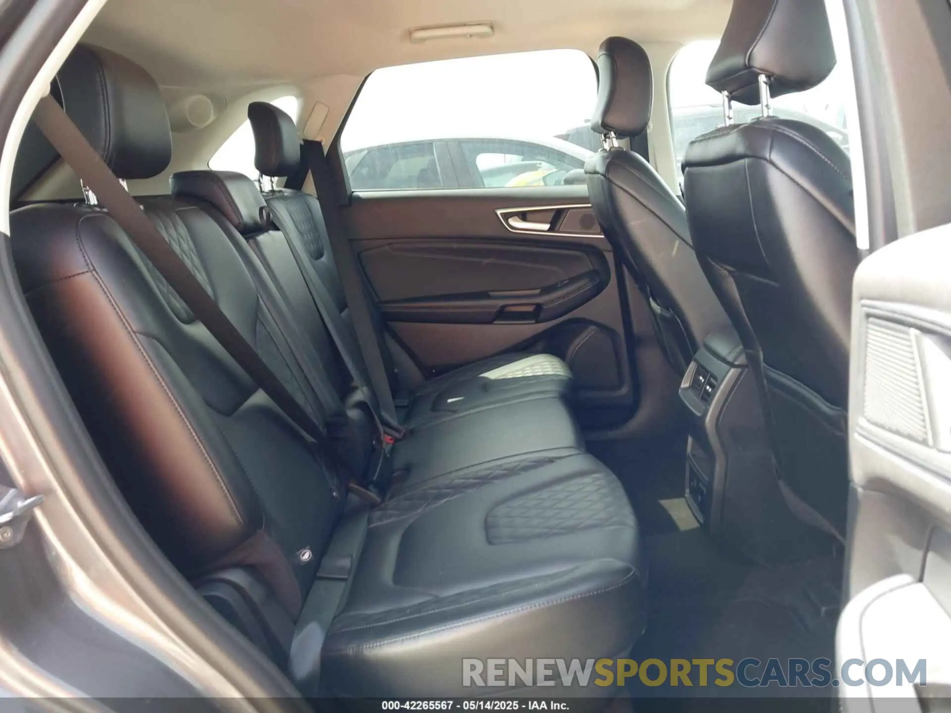 8 fotografías del automóvil dañado 2FMPK4K9XRBA47278 FORD EDGE 2024