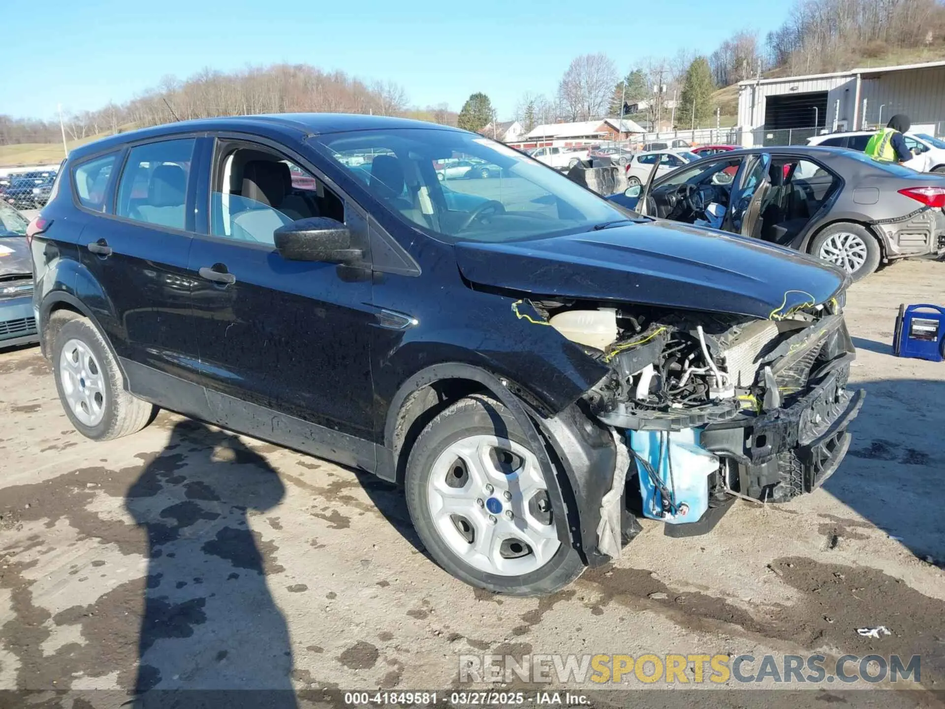 1 fotografías del automóvil dañado 1FMCU0F70KUB49375 FORD ESCAPE 2019
