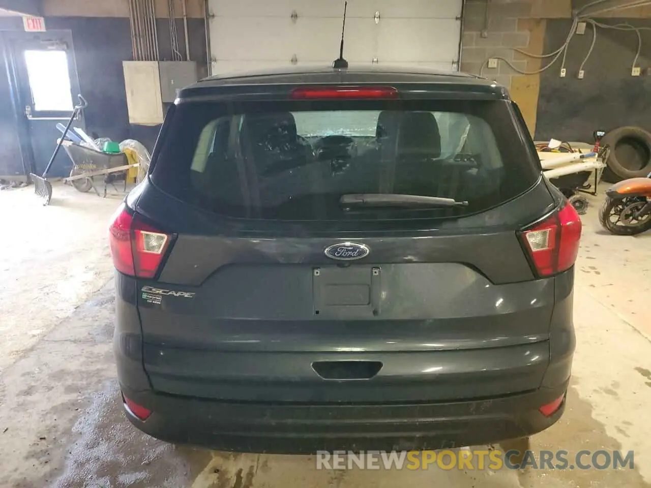6 fotografías del automóvil dañado 1FMCU0F71KUA02773 FORD ESCAPE 2019