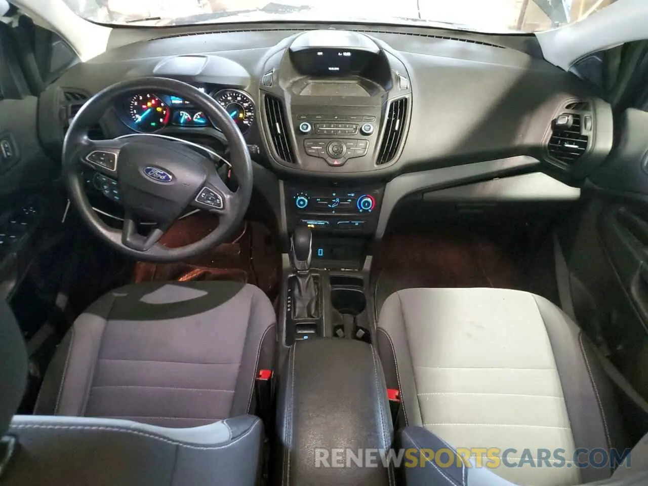 8 fotografías del automóvil dañado 1FMCU0F71KUA02773 FORD ESCAPE 2019
