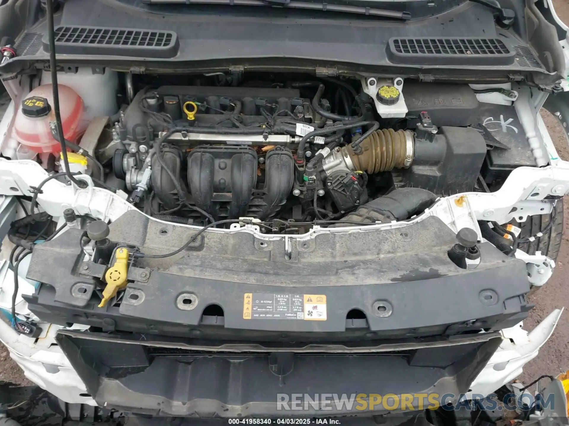 10 fotografías del automóvil dañado 1FMCU0F71KUB99590 FORD ESCAPE 2019