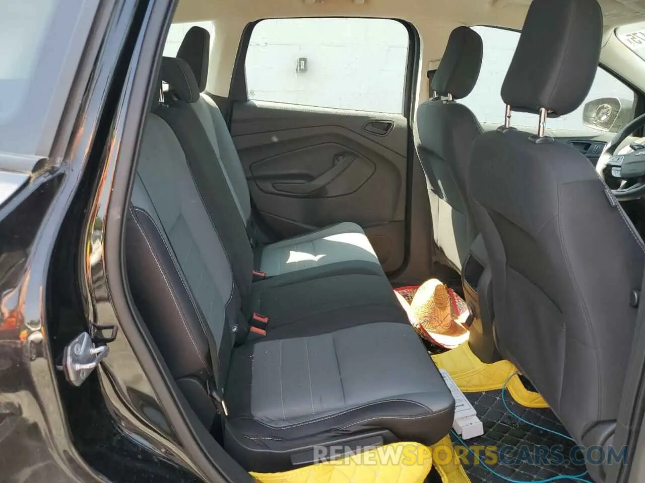11 fotografías del automóvil dañado 1FMCU0F72KUA00711 FORD ESCAPE 2019