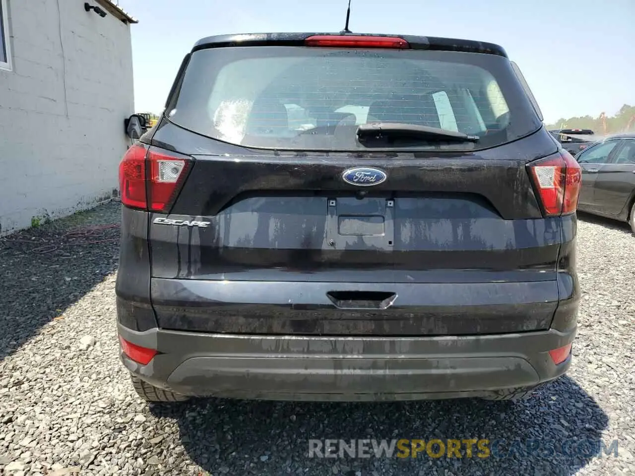 6 fotografías del automóvil dañado 1FMCU0F72KUA00711 FORD ESCAPE 2019