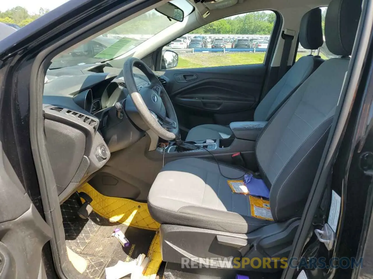 7 fotografías del automóvil dañado 1FMCU0F72KUA00711 FORD ESCAPE 2019