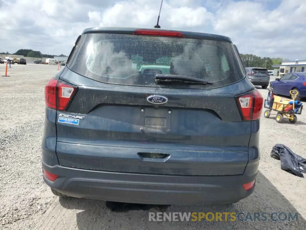 6 fotografías del automóvil dañado 1FMCU0F72KUA22756 FORD ESCAPE 2019