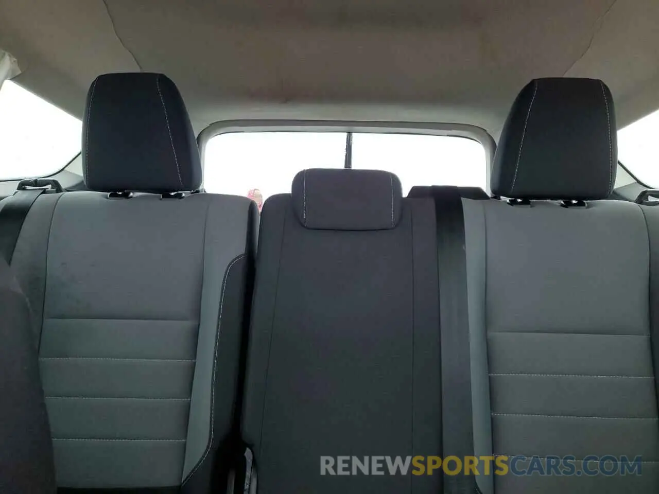 10 fotografías del automóvil dañado 1FMCU0F72KUA23079 FORD ESCAPE 2019