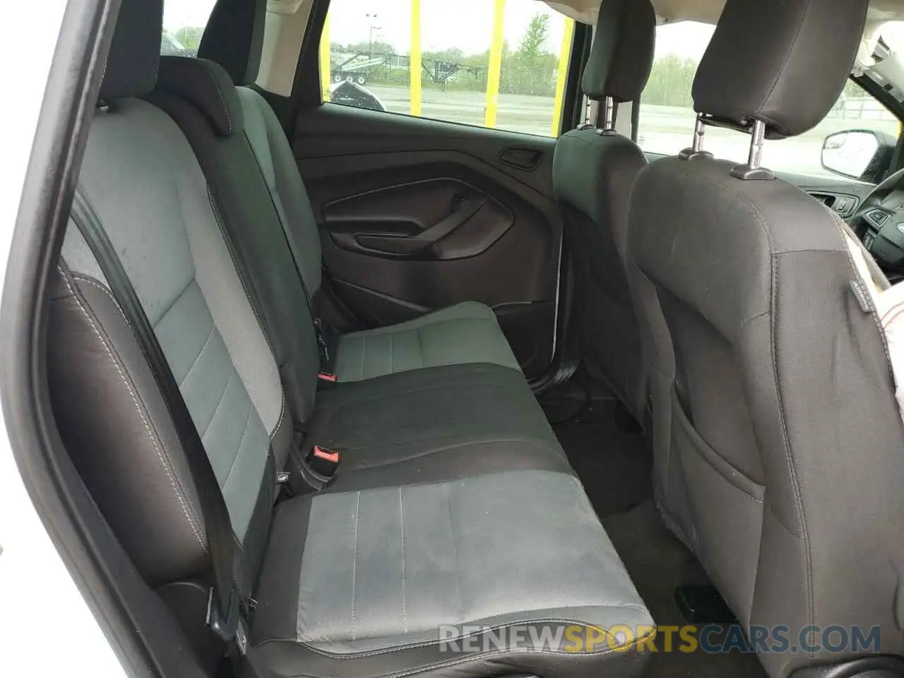 11 fotografías del automóvil dañado 1FMCU0F72KUA23079 FORD ESCAPE 2019