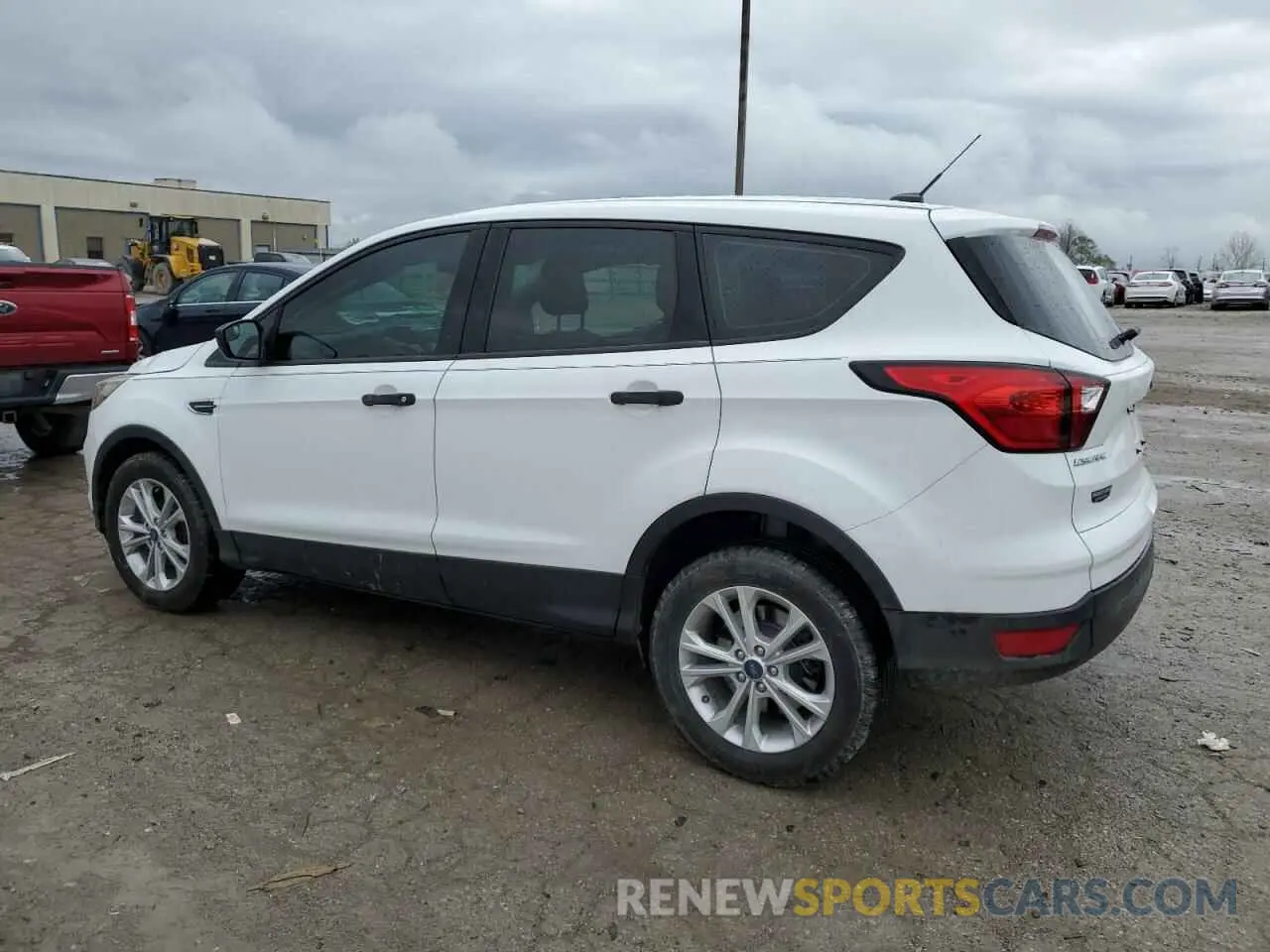 2 fotografías del automóvil dañado 1FMCU0F72KUA23079 FORD ESCAPE 2019