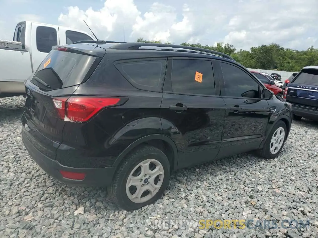 3 fotografías del automóvil dañado 1FMCU0F73KUA75241 FORD ESCAPE 2019