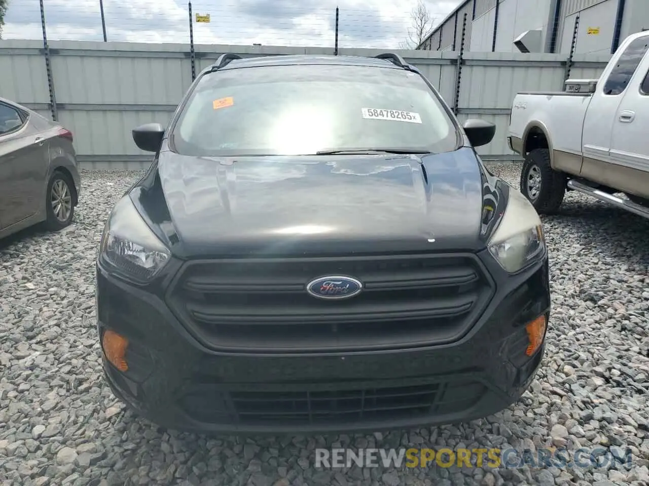5 fotografías del automóvil dañado 1FMCU0F73KUA75241 FORD ESCAPE 2019
