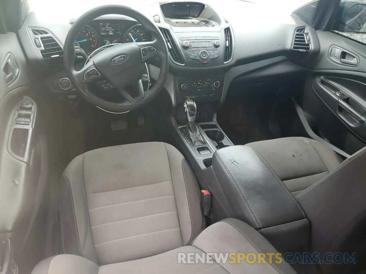 8 fotografías del automóvil dañado 1FMCU0F73KUA75241 FORD ESCAPE 2019