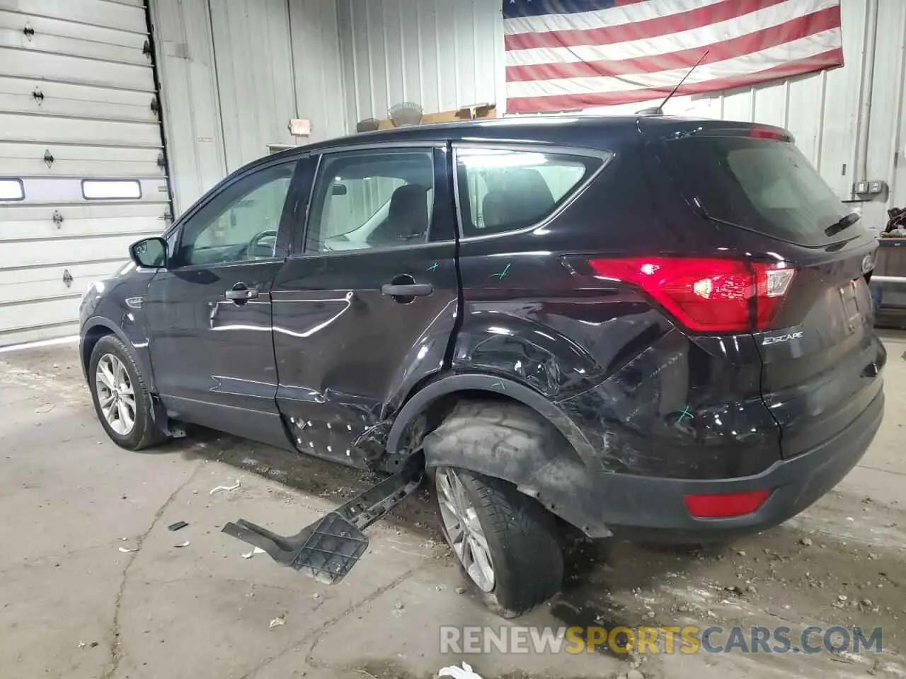 2 fotografías del automóvil dañado 1FMCU0F73KUB49919 FORD ESCAPE 2019