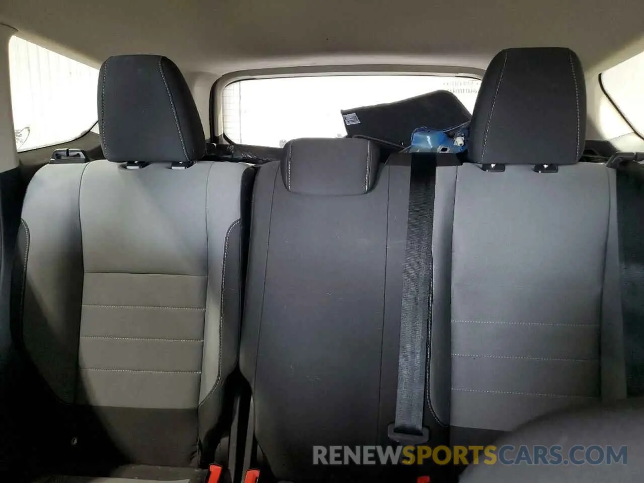 10 fotografías del automóvil dañado 1FMCU0F73KUC57196 FORD ESCAPE 2019
