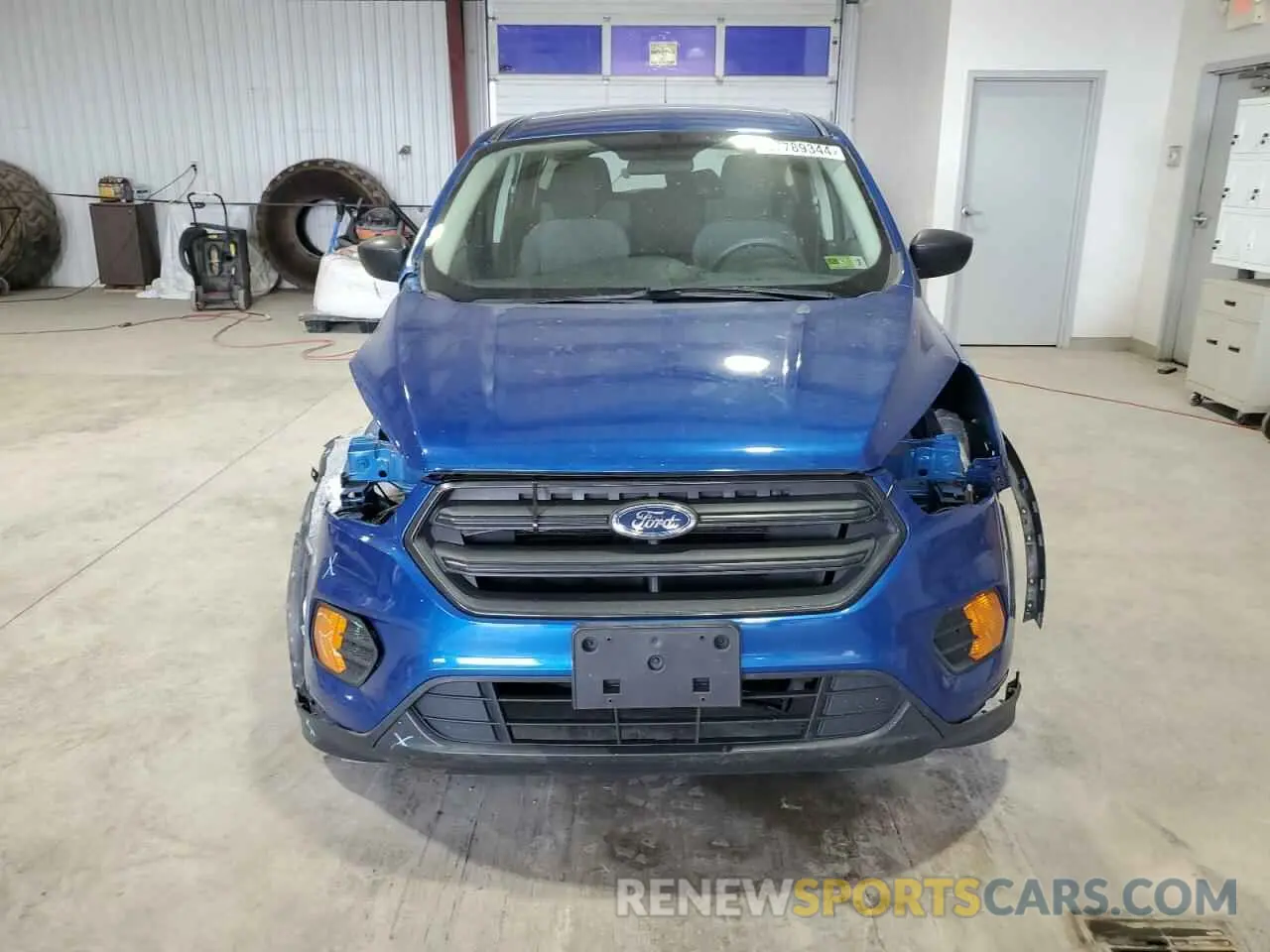 5 fotografías del automóvil dañado 1FMCU0F73KUC57196 FORD ESCAPE 2019