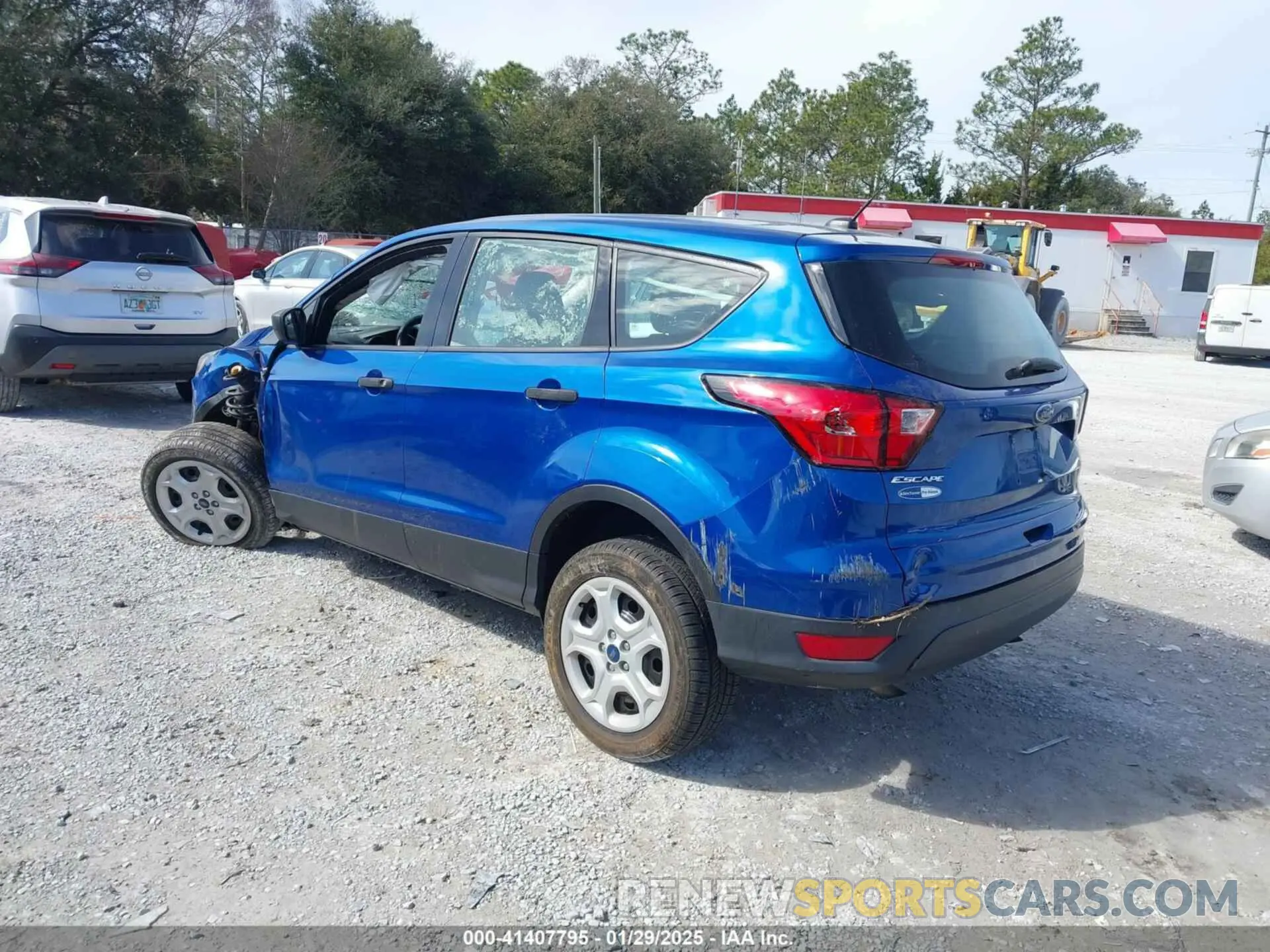 3 fotografías del automóvil dañado 1FMCU0F73KUC57358 FORD ESCAPE 2019