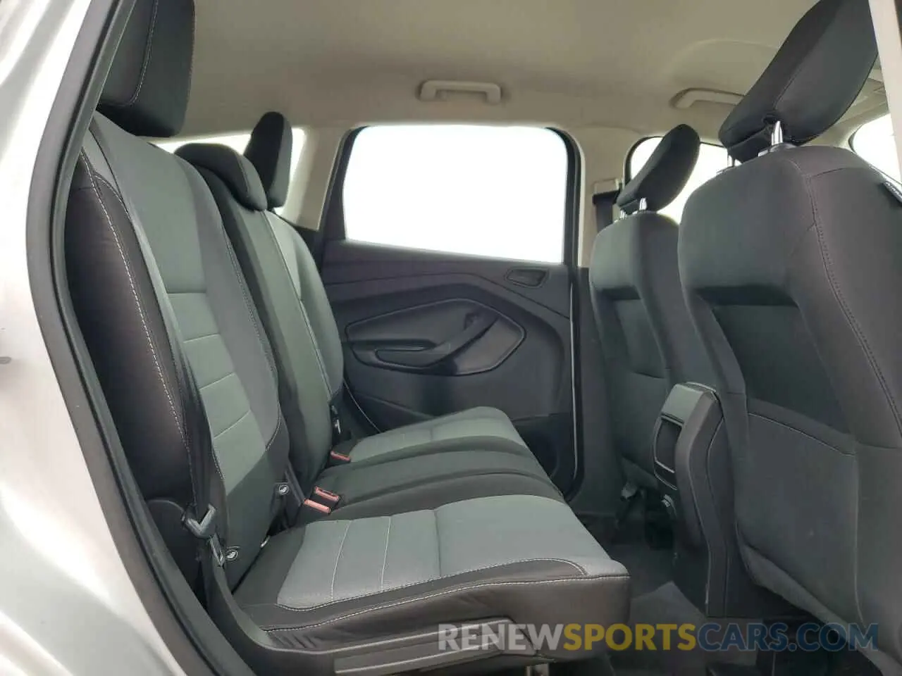 11 fotografías del automóvil dañado 1FMCU0F74KUA04873 FORD ESCAPE 2019