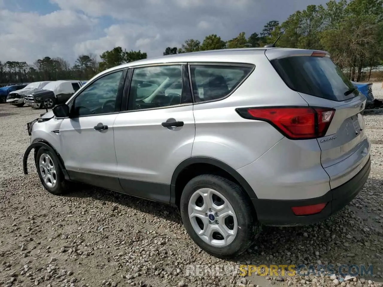 2 fotografías del automóvil dañado 1FMCU0F74KUA04873 FORD ESCAPE 2019