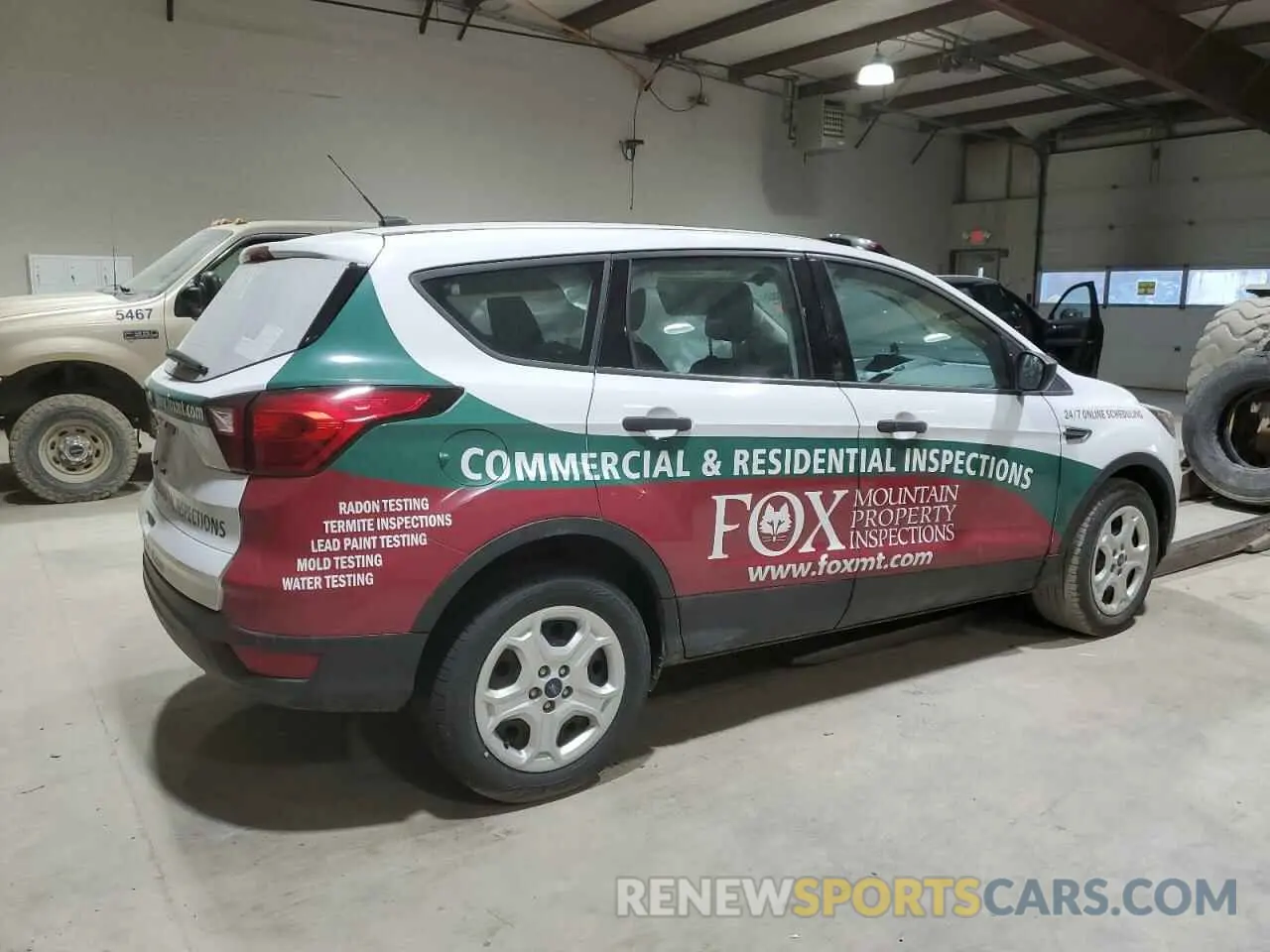 3 fotografías del automóvil dañado 1FMCU0F74KUA91366 FORD ESCAPE 2019