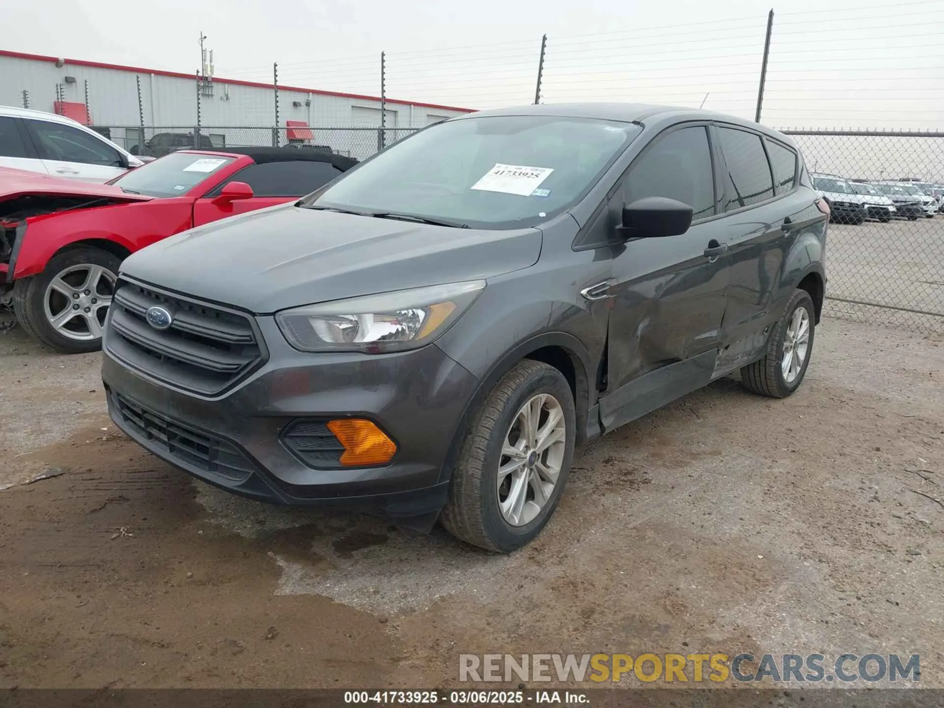 2 fotografías del automóvil dañado 1FMCU0F74KUB26214 FORD ESCAPE 2019
