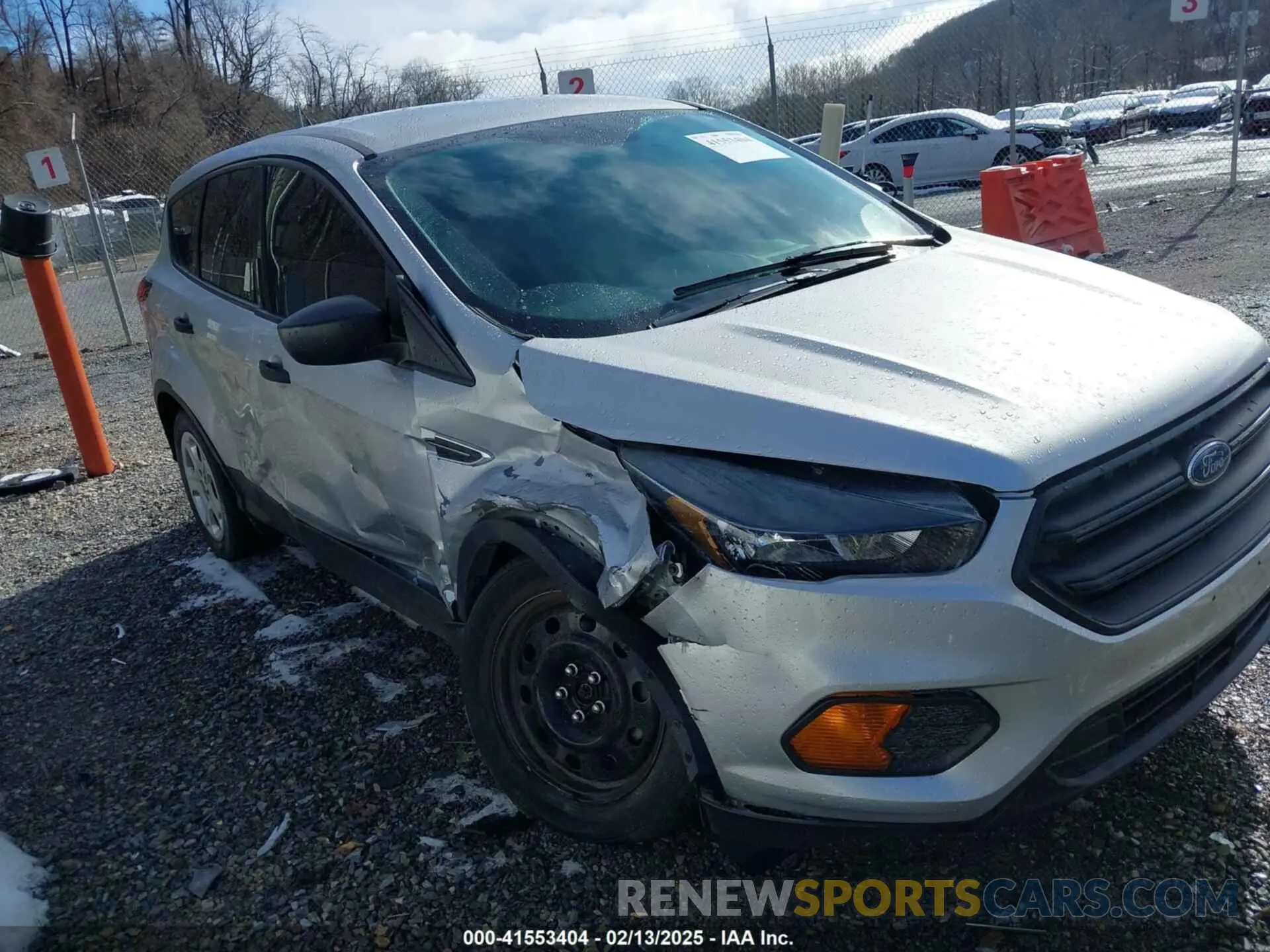 1 fotografías del automóvil dañado 1FMCU0F74KUB45314 FORD ESCAPE 2019