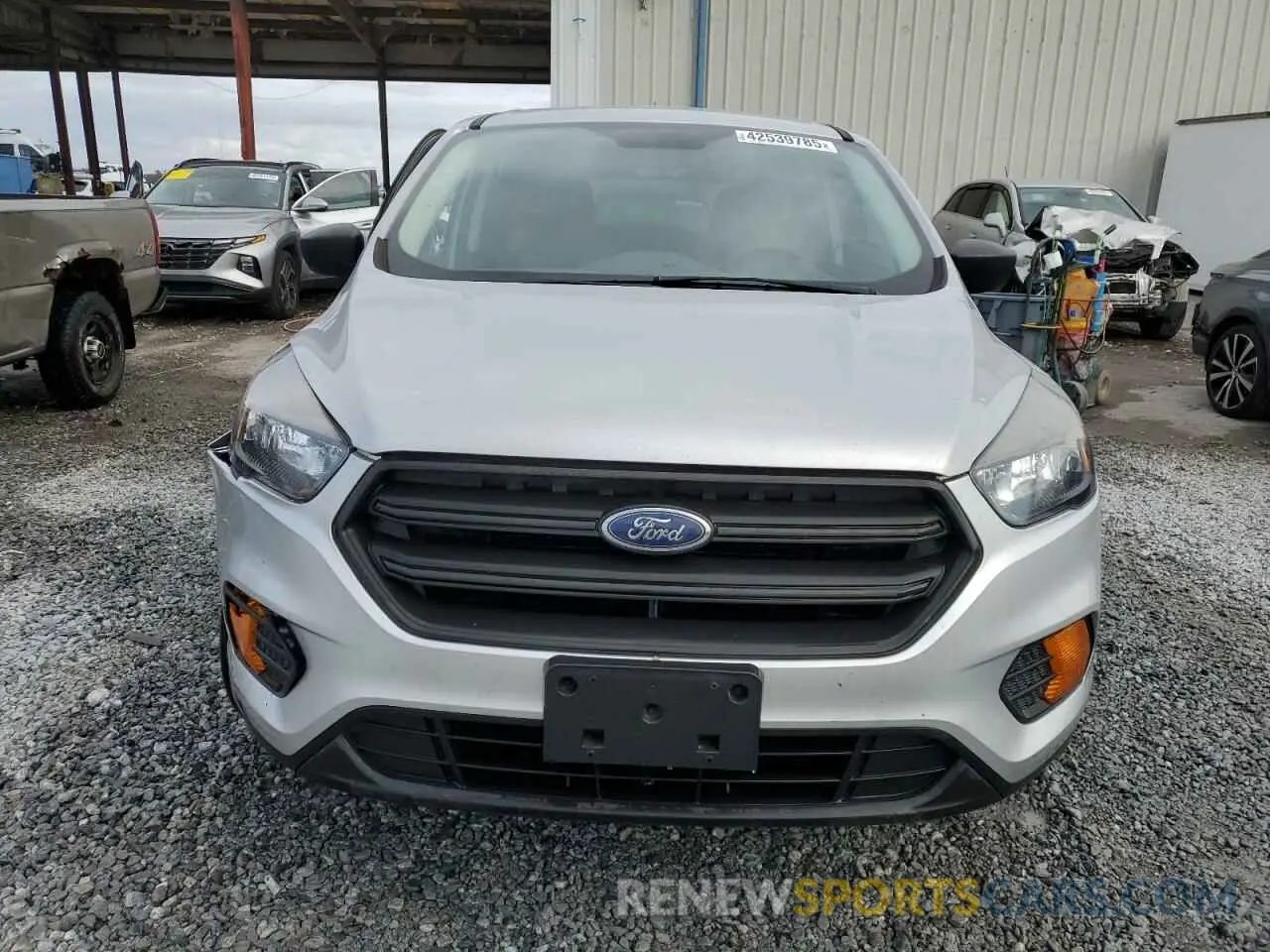 5 fotografías del automóvil dañado 1FMCU0F74KUB58998 FORD ESCAPE 2019
