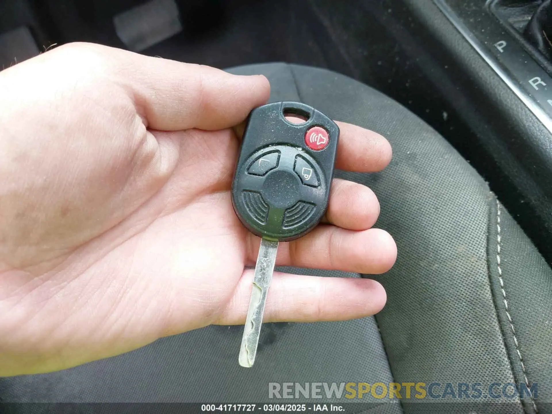 11 fotografías del automóvil dañado 1FMCU0F75KUB20308 FORD ESCAPE 2019