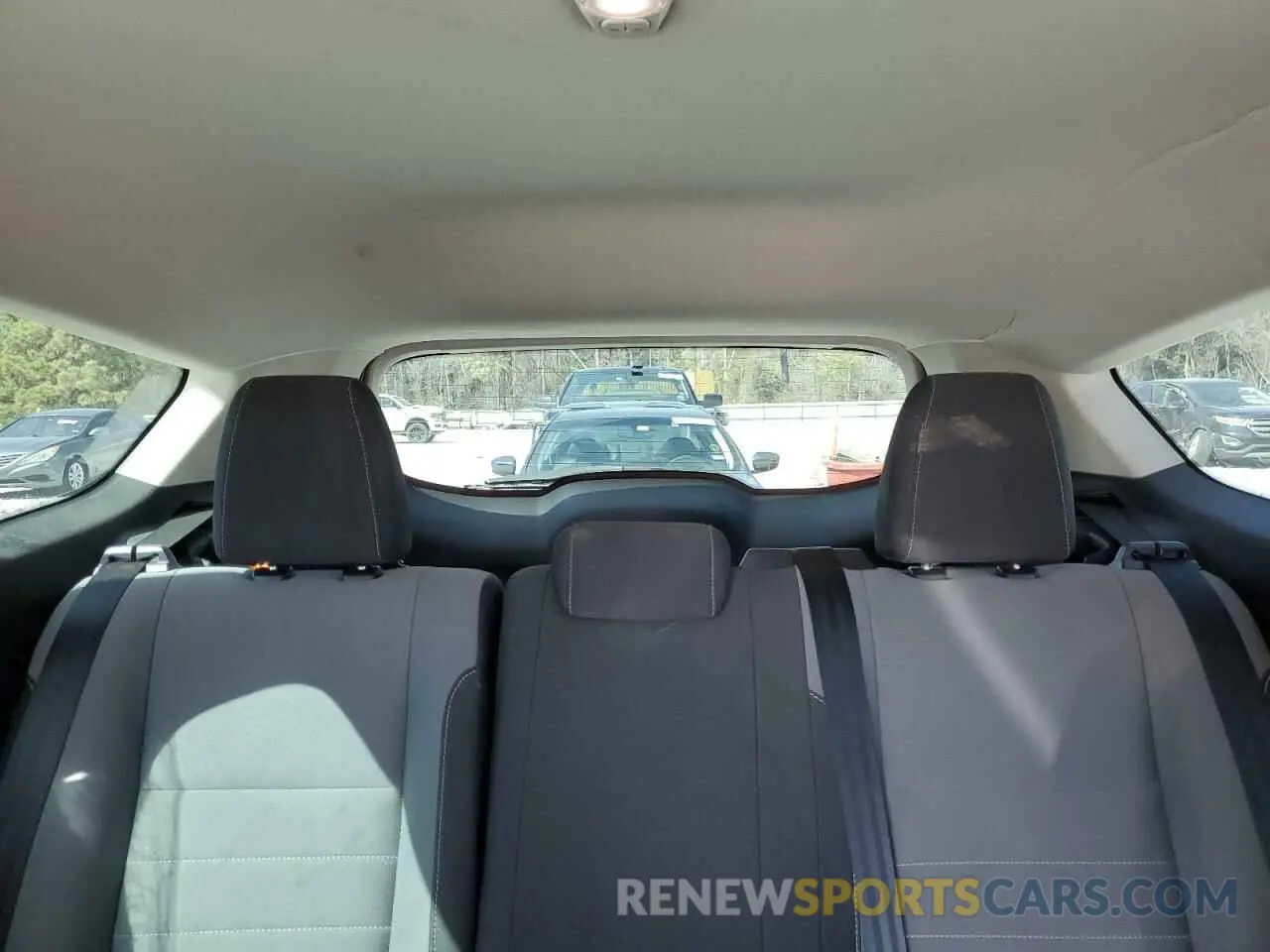 10 fotografías del automóvil dañado 1FMCU0F75KUB57553 FORD ESCAPE 2019