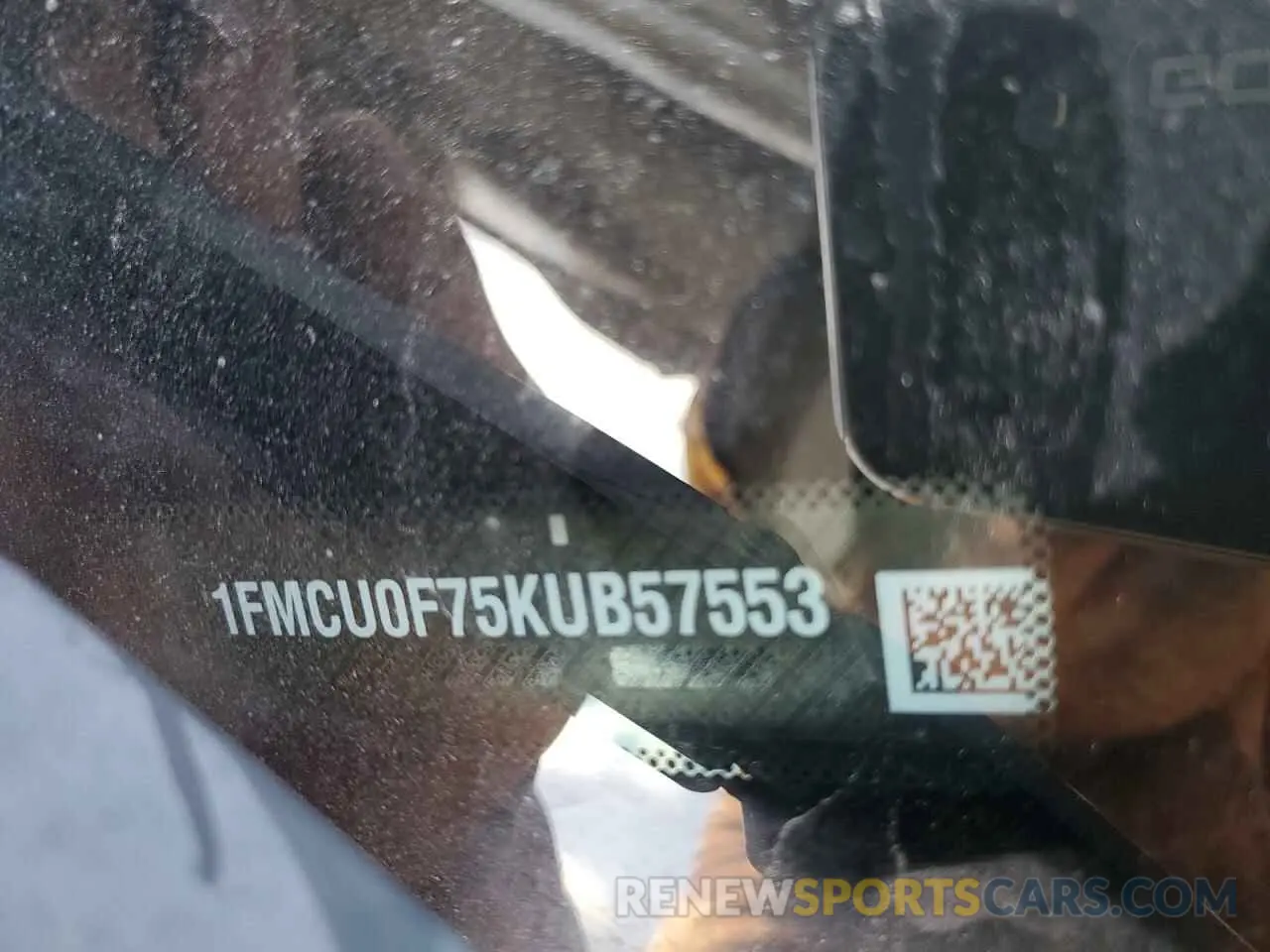14 fotografías del automóvil dañado 1FMCU0F75KUB57553 FORD ESCAPE 2019