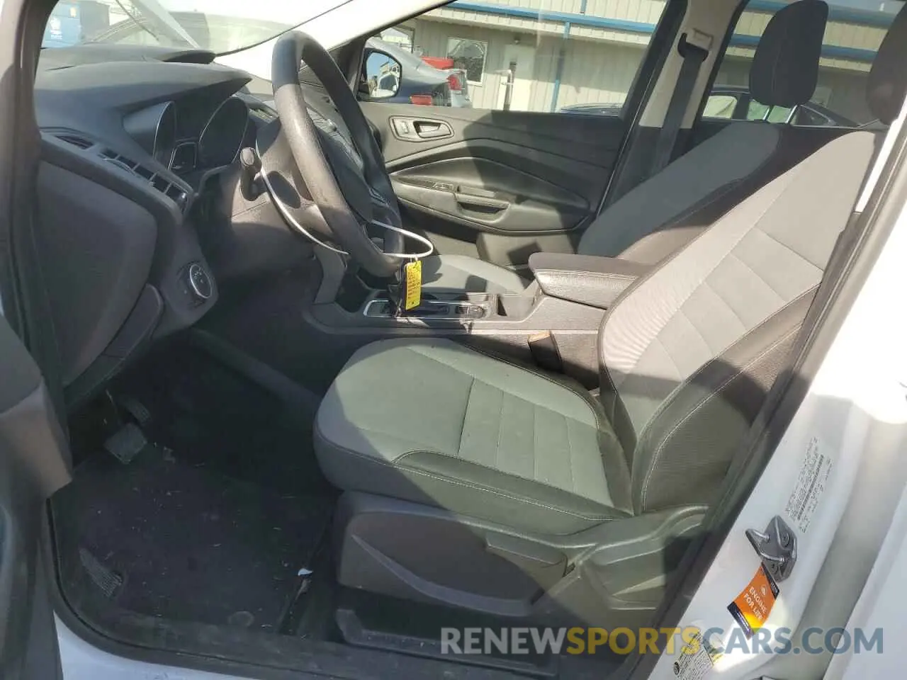 7 fotografías del automóvil dañado 1FMCU0F76KUB00844 FORD ESCAPE 2019