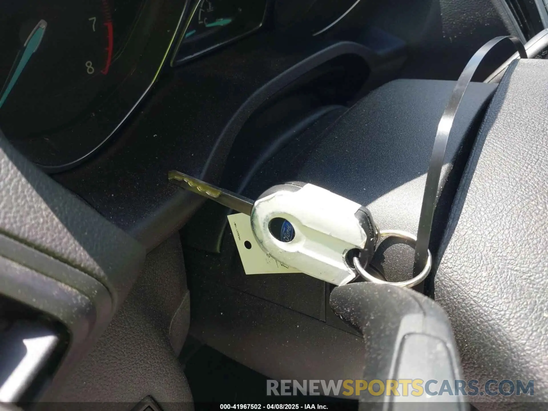 11 fotografías del automóvil dañado 1FMCU0F76KUB47758 FORD ESCAPE 2019