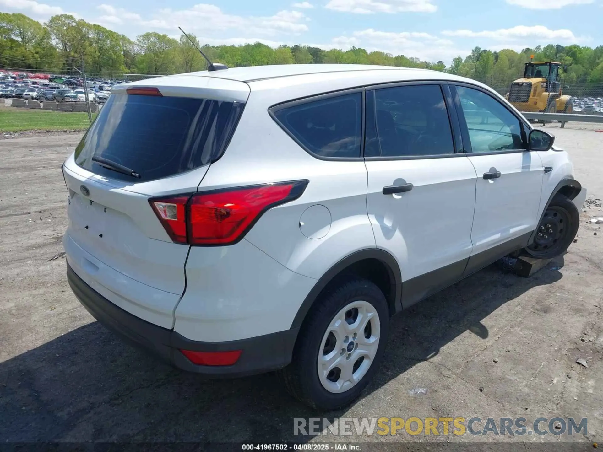 4 fotografías del automóvil dañado 1FMCU0F76KUB47758 FORD ESCAPE 2019