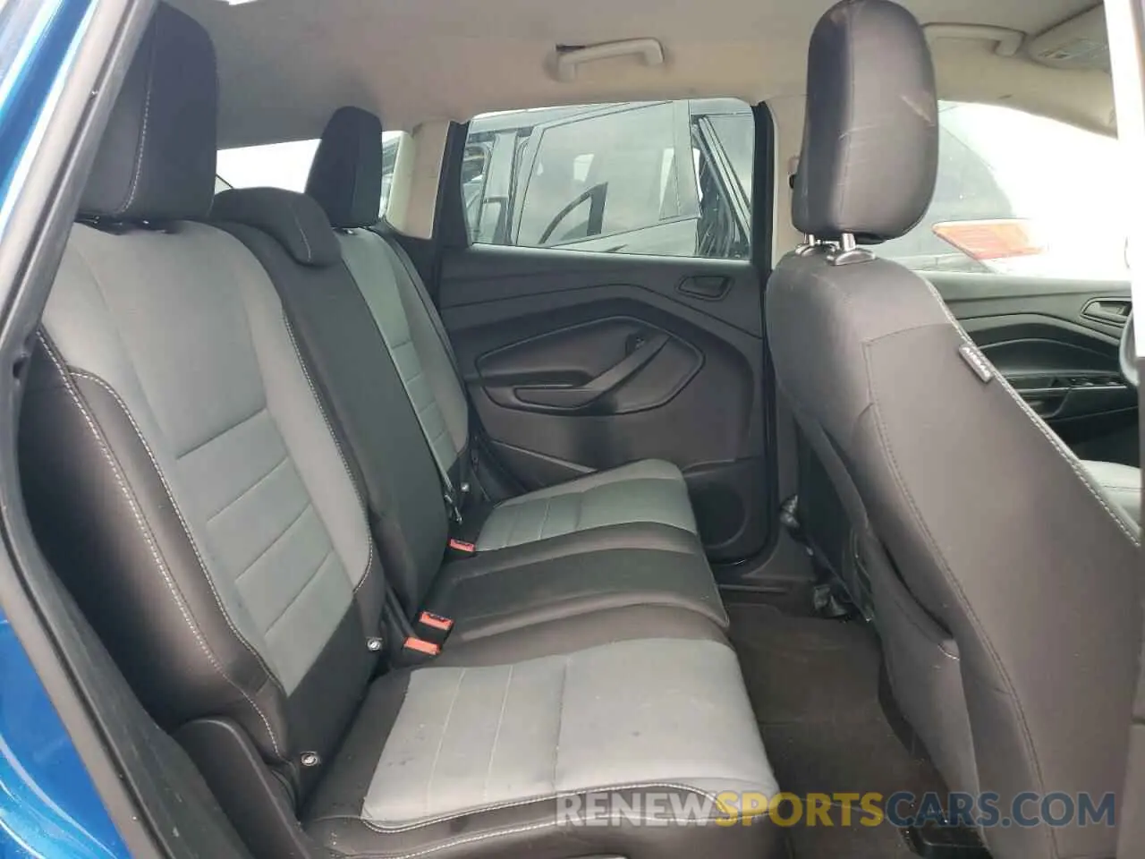 11 fotografías del automóvil dañado 1FMCU0F76KUB99181 FORD ESCAPE 2019