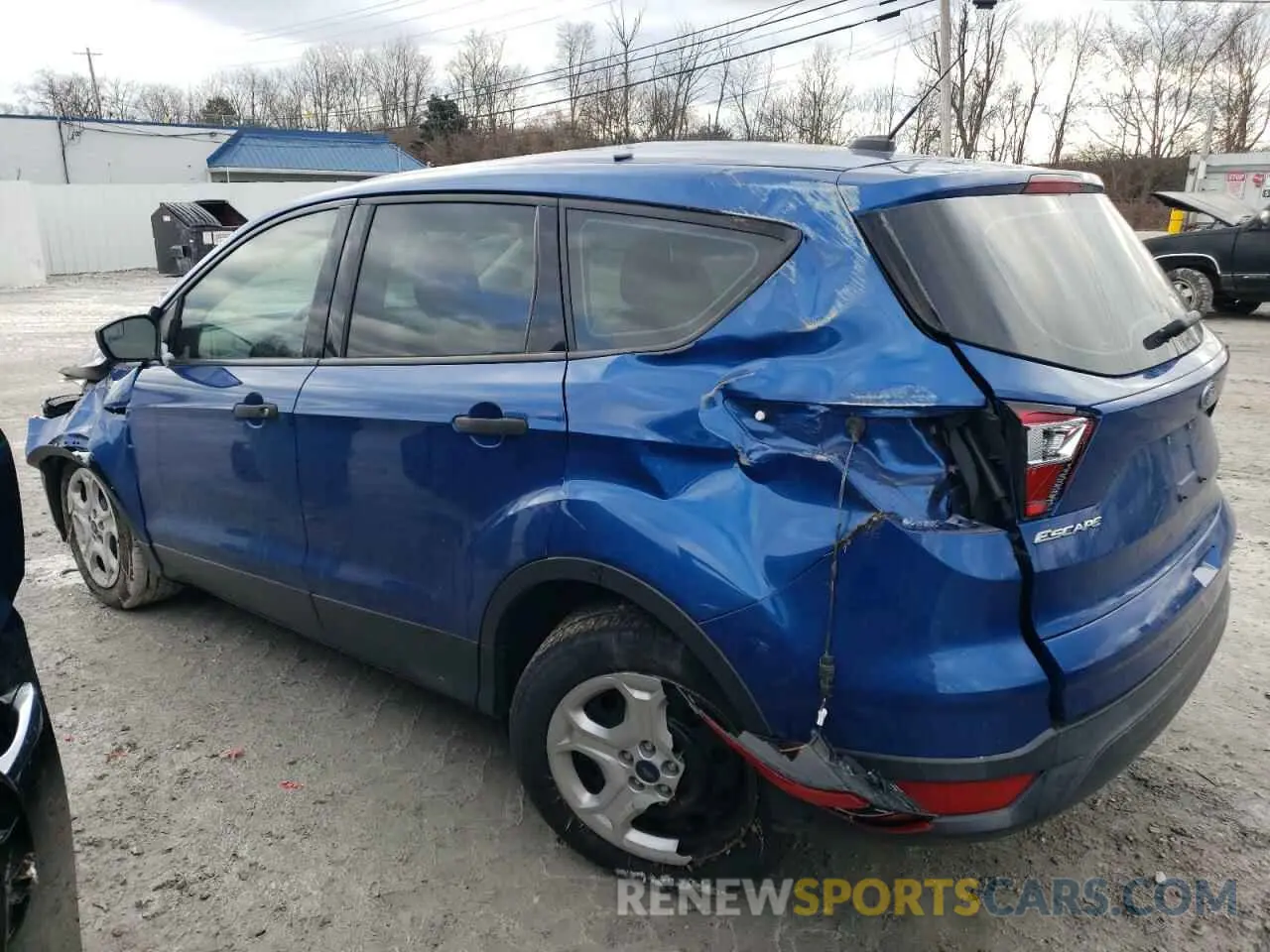 2 fotografías del automóvil dañado 1FMCU0F76KUB99181 FORD ESCAPE 2019