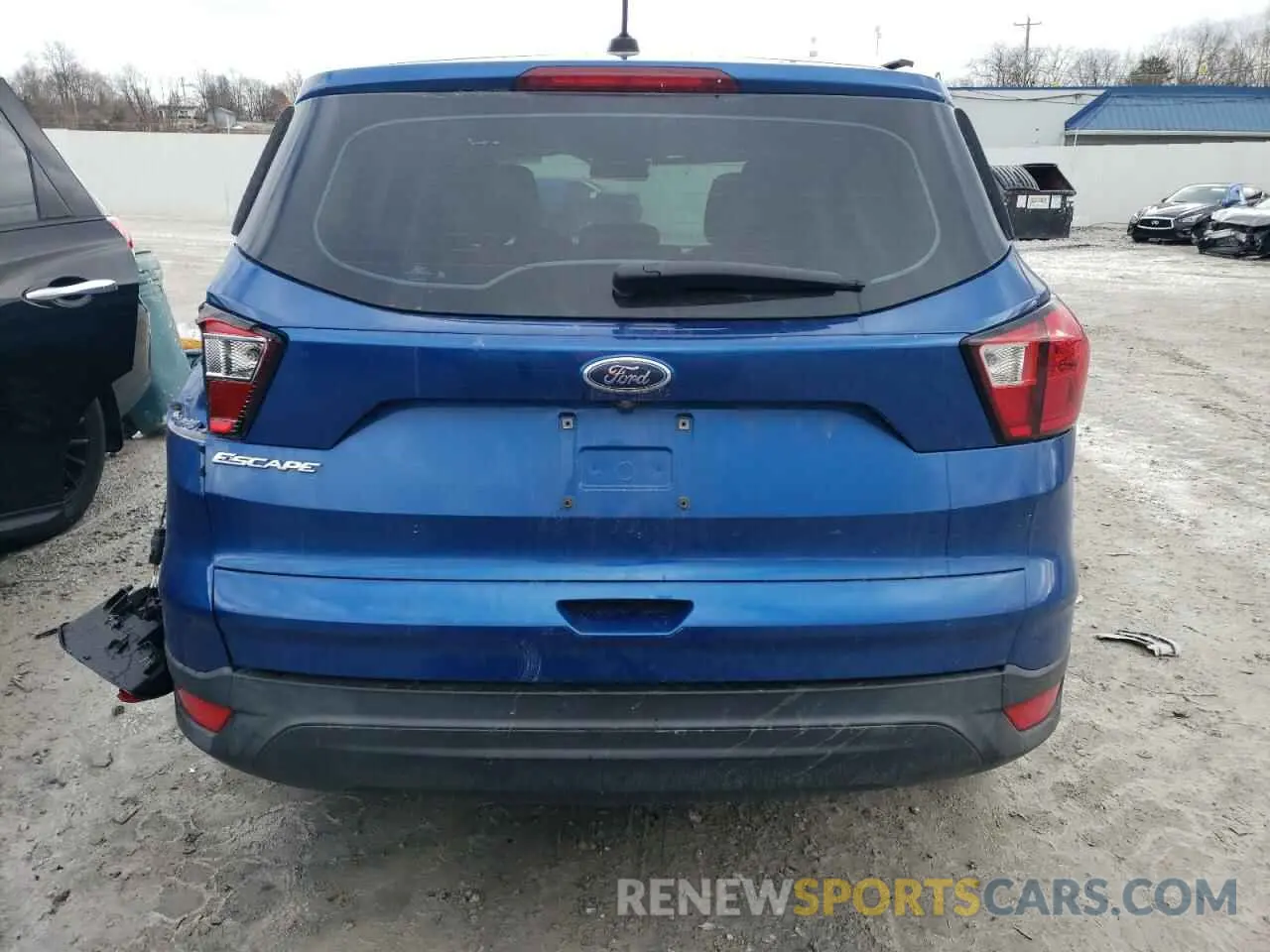 6 fotografías del automóvil dañado 1FMCU0F76KUB99181 FORD ESCAPE 2019