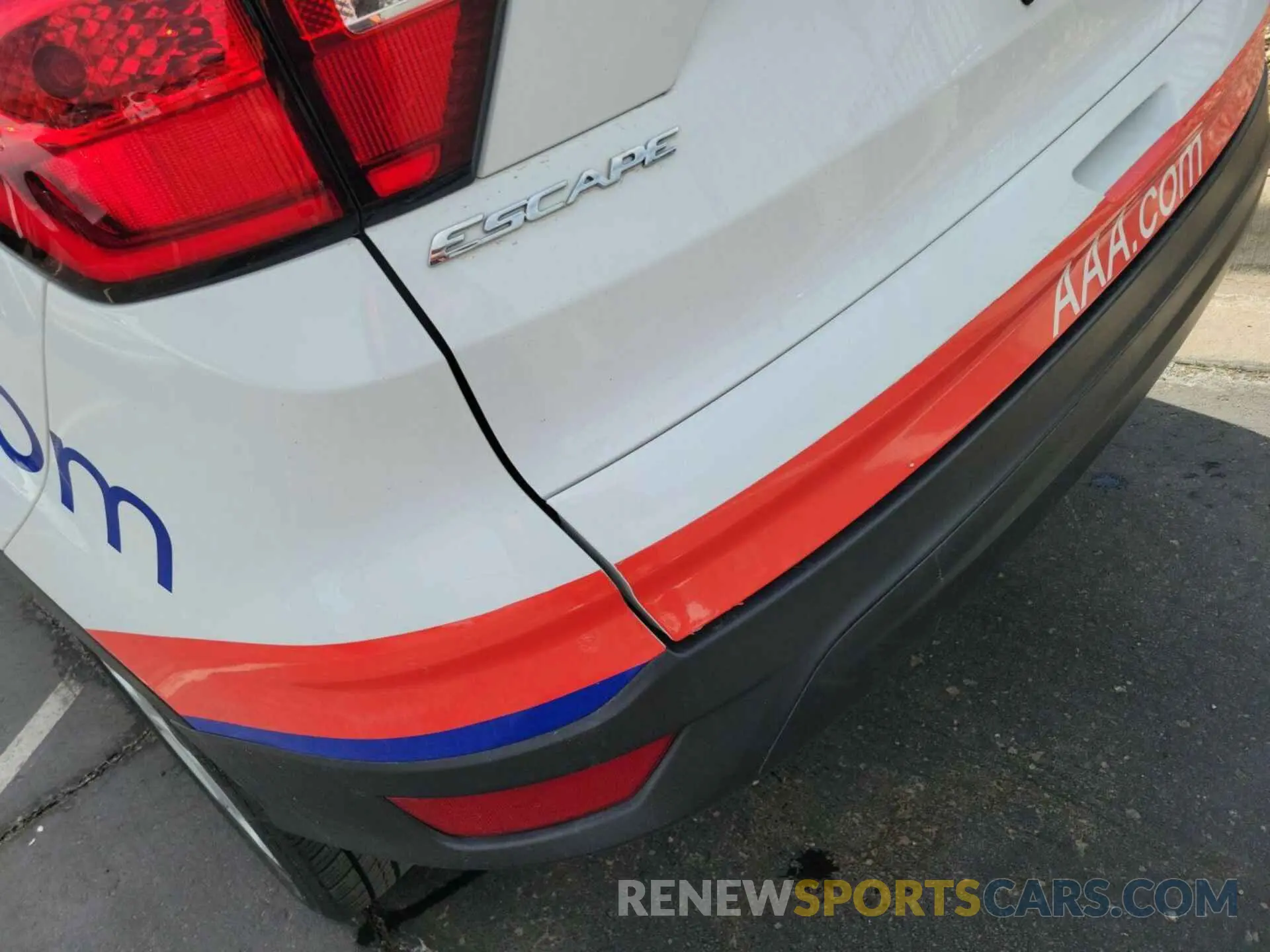 17 fotografías del automóvil dañado 1FMCU0F76KUC33507 FORD ESCAPE 2019