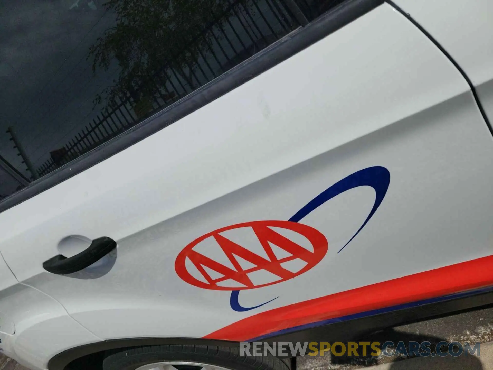 28 fotografías del automóvil dañado 1FMCU0F76KUC33507 FORD ESCAPE 2019