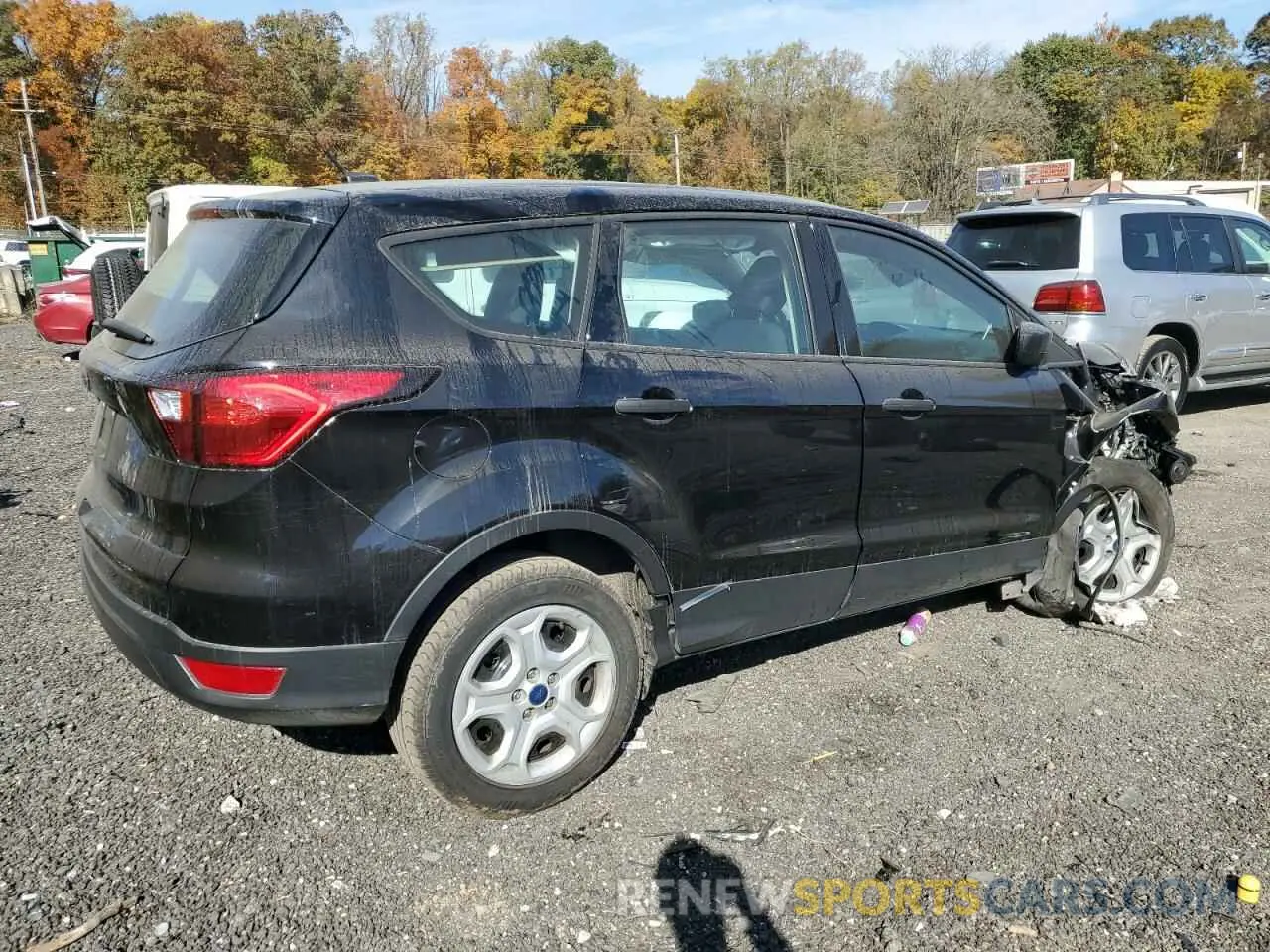 3 fotografías del automóvil dañado 1FMCU0F76KUC46905 FORD ESCAPE 2019