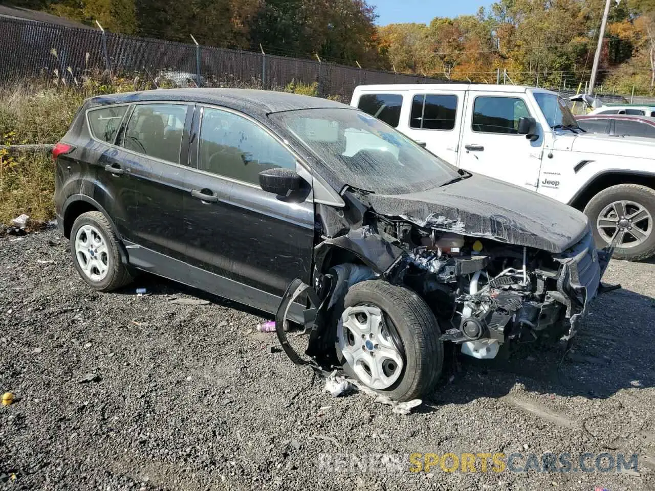 4 fotografías del automóvil dañado 1FMCU0F76KUC46905 FORD ESCAPE 2019