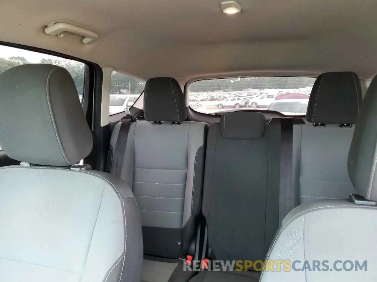 10 fotografías del automóvil dañado 1FMCU0F77KUA34580 FORD ESCAPE 2019