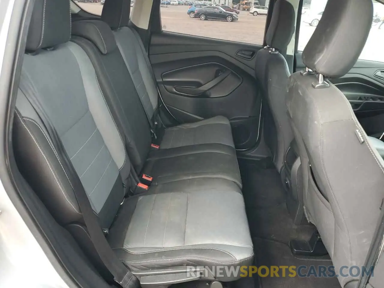 11 fotografías del automóvil dañado 1FMCU0F77KUA34580 FORD ESCAPE 2019
